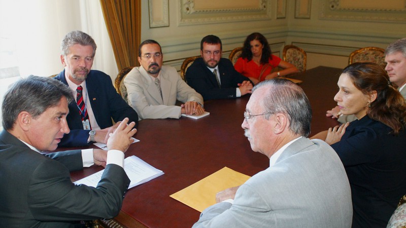 Governador Germano Rigotto em audi&ecirc;ncia com o prefeito de Porto Alegre, Jo&atilde;o Verle.