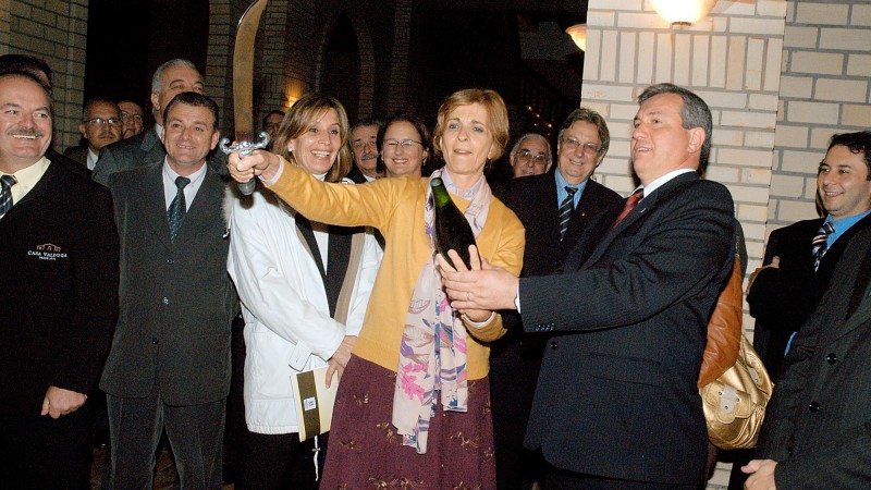 A governadora do Rio Grande do Sul, Yeda Crusius, durante sua visita à vinícola Casa Valduga.