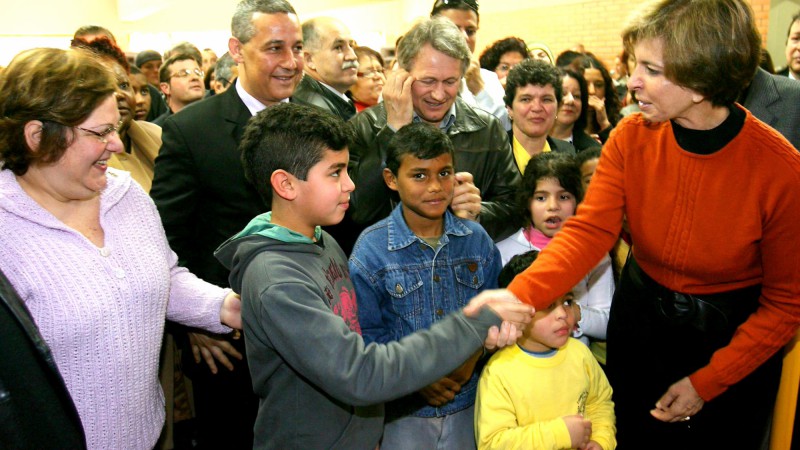 A governadora Yeda Crusius durante a solenidade de inauguração do novo prédio da Escola Estadual de Educação Básica Professor Gentil Viegas Cardoso, no Jardim Algarve, Alvorada.