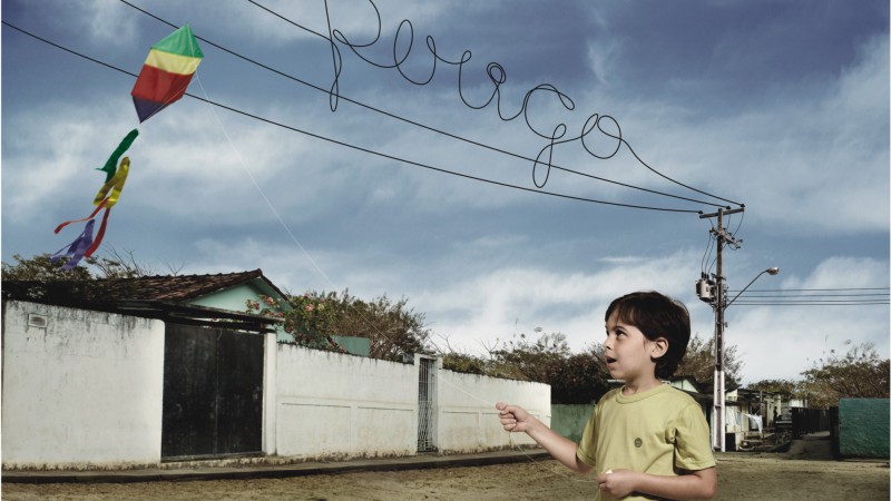 Durante toda esta semana, de 5 a 11 de novembro, a Companhia Estadual de Distribuição de Energia Elétrica (CEEE D) promove, nos 72 municípios da sua área de concessão, ações para divulgar os perigos e riscos da eletricidade e as formas de prevenir