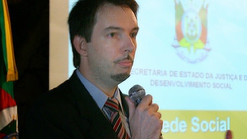 A governadora Yeda Crusius anunciou, nesta segunda-feira (21), a Rede Parceria Social (RPS). O lançamento ocorre com entrevista coletiva, às 11 horas, no Salão Alberto Pasqualini do Palácio Piratini, juntamente com o secretário da Justiça e do