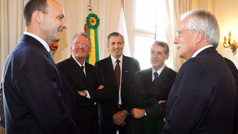 O governador em exercício, Paulo Afonso Feijó e o presidente da Federasul, José Paulo Cairoli durante a reunião-almoço Tá na Mesa.