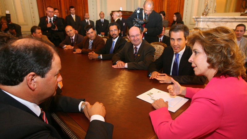 A governadora Yeda Crusius em audiência com a Frente Parlamentar para a Copa 2014.