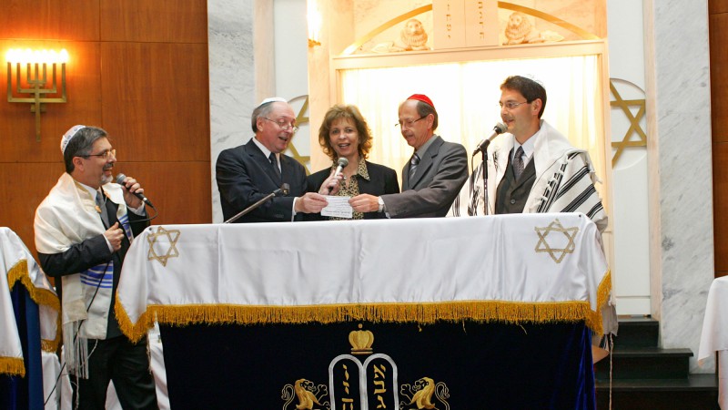 A governadora, Yeda Crusius, participa de cerimônia religiosa em comemoração ao Rosh Hashaná - Ano Novo Judaico.