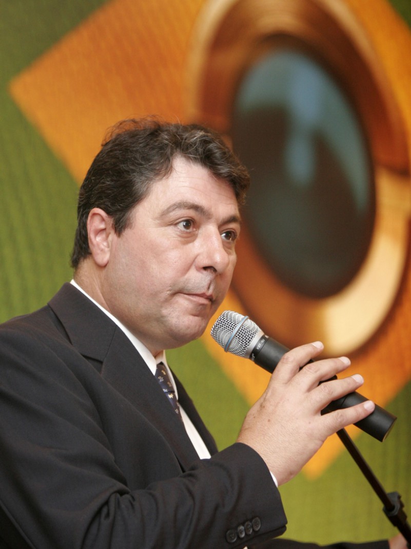 “O crédito, como instrumento de desenvolvimento do País, continuará em franca expansão em 2008.” A afirmação foi feita no pronunciamento do presidente do Banrisul, Fernando Lemos, no seminário Brasil de Amanhã – Olhares sobre 2008, promovido pelo