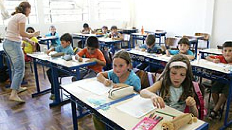 Come&ccedil;a nesta segunda-feira (7), o per&iacute;odo de inscri&ccedil;&otilde;es dos estudantes interessados em fazer transfer&ecirc;ncia de institui&ccedil;&atilde;o ou reingressar na rede p&uacute;blica estadual. Podem se candidatar a vagas alunos que precisam mudar de munic&iacute;pio ou de zona de resid&ecirc;ncia