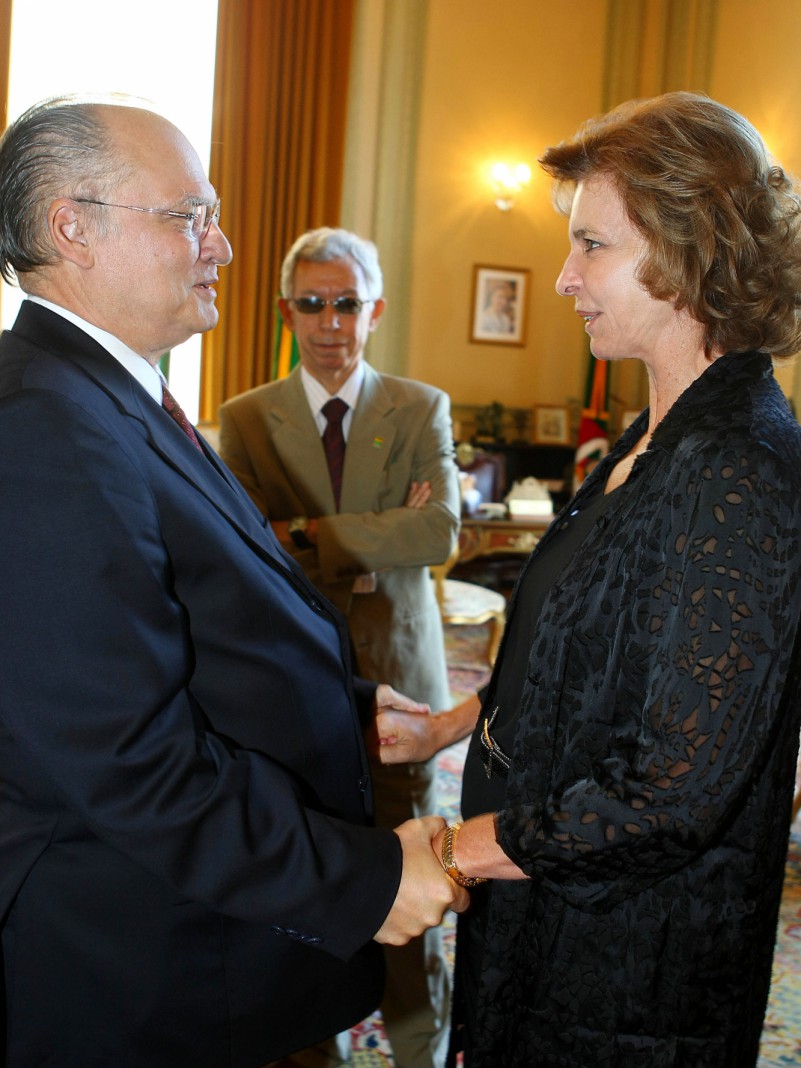 Governadora Yeda Crusius com o presidente do PPS, Roberto Freire, durante a posse do secretario de Meio Ambiente, Berfran Rosado.