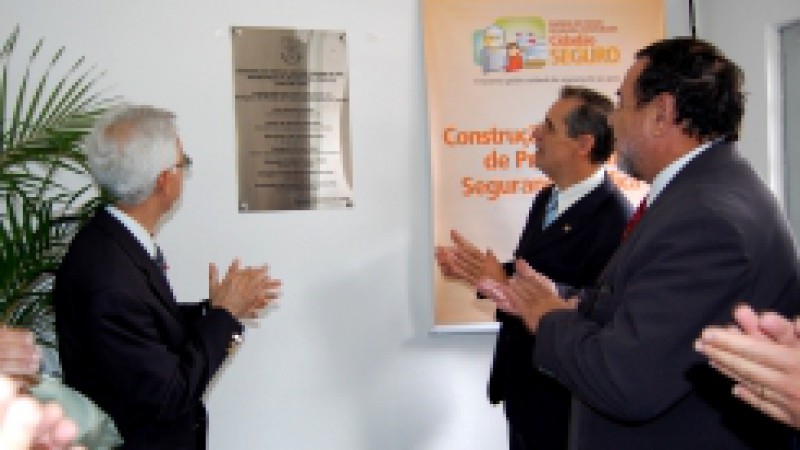 O governo do Estado, por meio da Secretaria da Seguran&ccedil;a P&uacute;blica e da Pol&iacute;cia Civil, inaugurou na manh&atilde; desta ter&ccedil;a-feira (1&ordm;) as novas instala&ccedil;&otilde;es da Delegacia de Pol&iacute;cia de Pronto Atendimento (DPPA), de Canoas, localizada na Rua Siqueira Campos, 42,