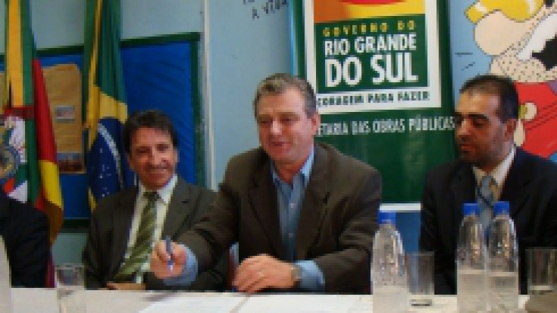 Nesta terça-feira (23), o Governo do Estado autorizou obras para reformas em três escolas da Região Serrana e para a 16 ª Coordenadoria Regional de Educação (CRE), no município de Bento Gonçalves. O valor total dos investimentos é de R$ 129.704,21. O