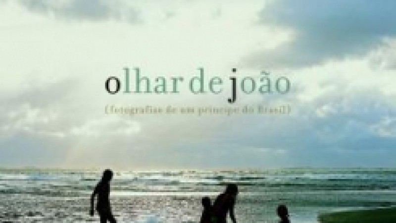 A visita do príncipe Dom João de Orleans e Bragança a Porto Alegre será no dia 18 de novembro. Convidado pelo Governo do Estado, o sucessor da família real brasileira, vem ao Rio Grande do Sul lançar e autografar seu livro Olhar de João - fotografias de