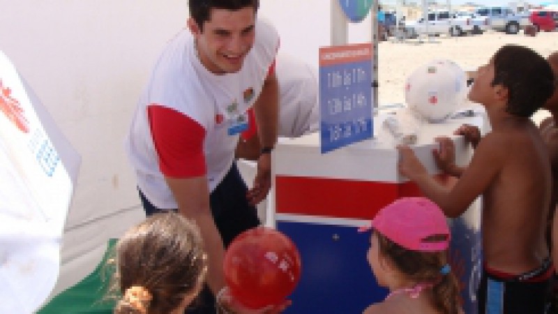 Neste final de semana, dentro da Programação do Verão Legal RS 2010, a CEEE está com sua estrutura itinerante pela segunda vez na praia do Cassino. No local, instalado próximo à guarita central dos salva-vidas, os veranistas podem concorrer a brindes,