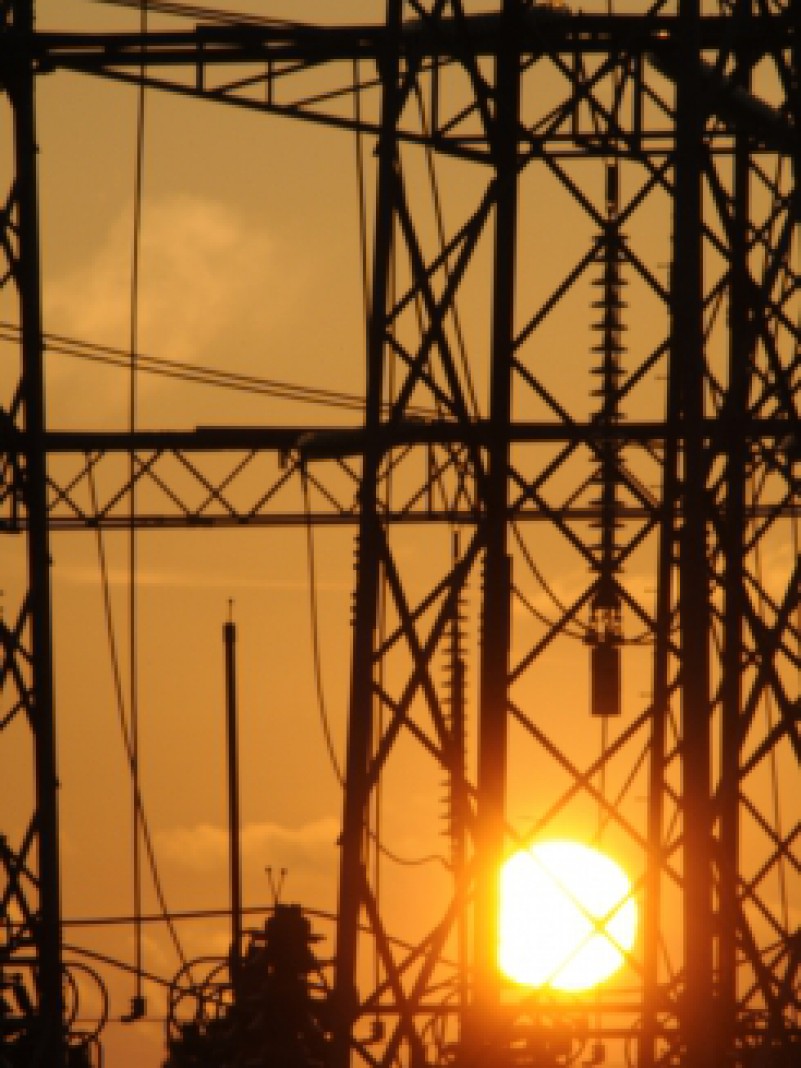 O Grupo CEEE registrou nesta segunda-feira (18), às 15h04min, um novo recorde de demanda instantânea de energia elétrica no Rio Grande do Sul. A nova marca chegou a 5.029 megawatts (MW), quando a temperatura era de 32,3ºC, mas com uma sensação térmica de