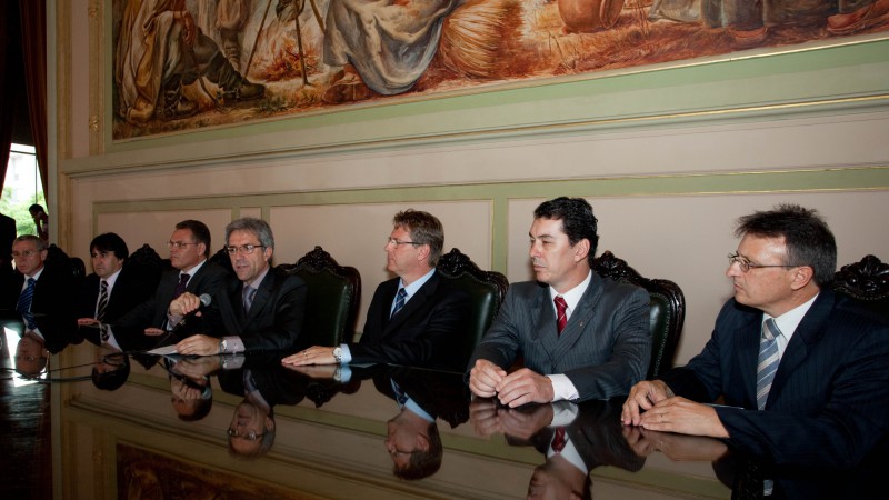 O novo presidente do Banrisul e equipe, durante entrevista coletiva &agrave; imprensa.