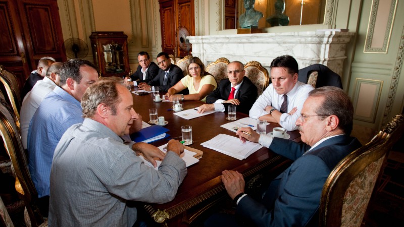 Governo Estado recebeu dirigentes de seis centrais sindicais (CUT, Força Sindical, UGT, CTB, CGTB e NCST) e debateu novo salário mínimo regional, no Palácio Piratini