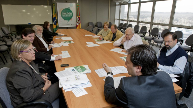 10.05.11: Reunião do comitê gestor do CDES.