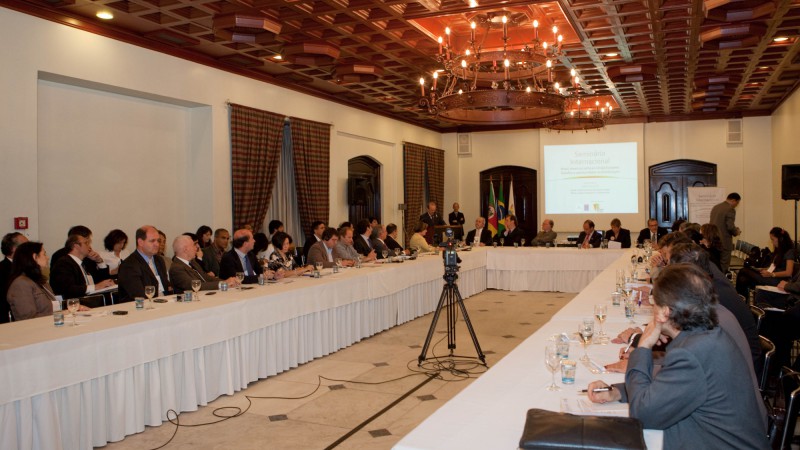 Governador Tarso Genro durante abertura do Seminário Internacional: Brasil, América Latina e União Europeia: Desafios e Oportunidades na Globalização