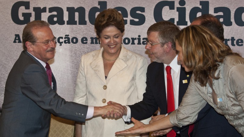 14.10.11: An&uacute;ncio do projeto do Metr&ocirc; de Porto Alegre. Parte do PAC2, Mobilidade Grandes Cidades. O Governador Tarso Genro, a Presidenta Dilma Rousseff, o Presidente da C&acirc;mara dos Deputados Marco Maia e a Presidente da C&acirc;mara de Vereadores de Porto
