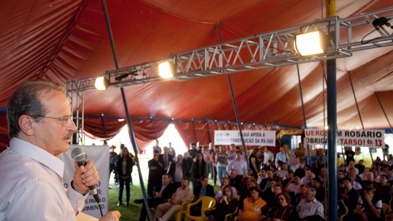 Governador Tarso Genro participa do Encontro para o Desenvolvimento em Alegrete