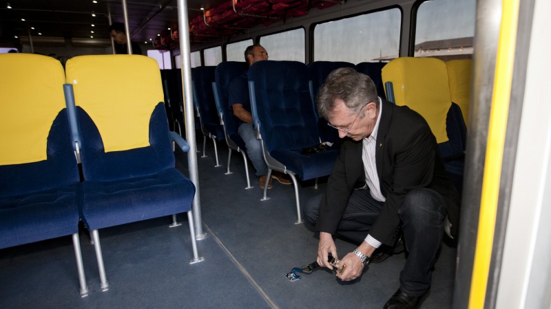 20.10.11: Metroplan vistoria Catamarã na travessia Porto Alegre-Guaíba. Na foto, secretário de Obras Públicas, Irrigação e Desenvolvimento Urbano Luiz Carlos Busato.