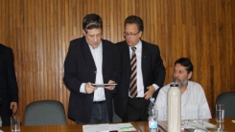 O presidente do Instituto Rio Grandense do Arroz (Irga), Claudio Brayer reuniu-se nesta sexta-feira (25), em Brasília, com o ministro da Agricultura, Pecuária e Abastecimento (Mapa), Mendes Ribeiro Filho, e com o secretário de Política Agrícola, Caio