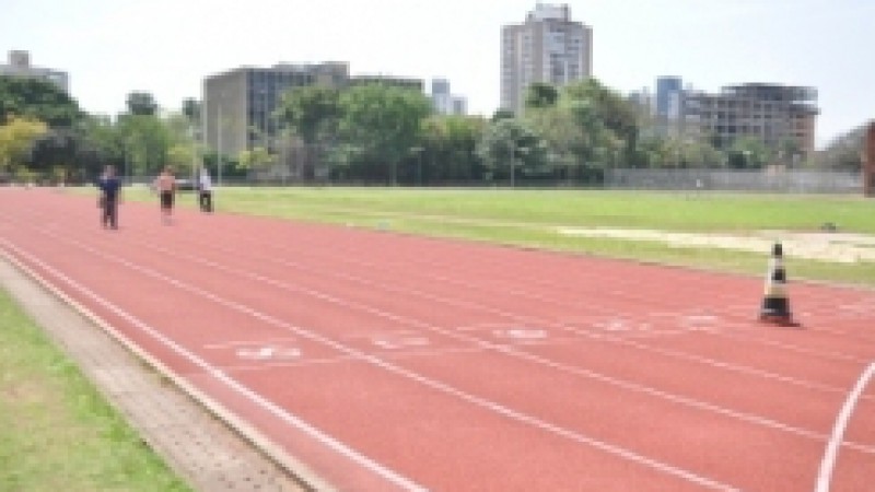 A Secretaria de Obras P&uacute;blicas, Irriga&ccedil;&atilde;o e Desenvolvimento Urbano concluiu a reforma do Centro Estadual de Treinamento Esportivo (CETE) de Porto Alegre. Foram investidos mais de R$ 4 milh&otilde;es nas obras de melhorias no local que fica localizado na Rua