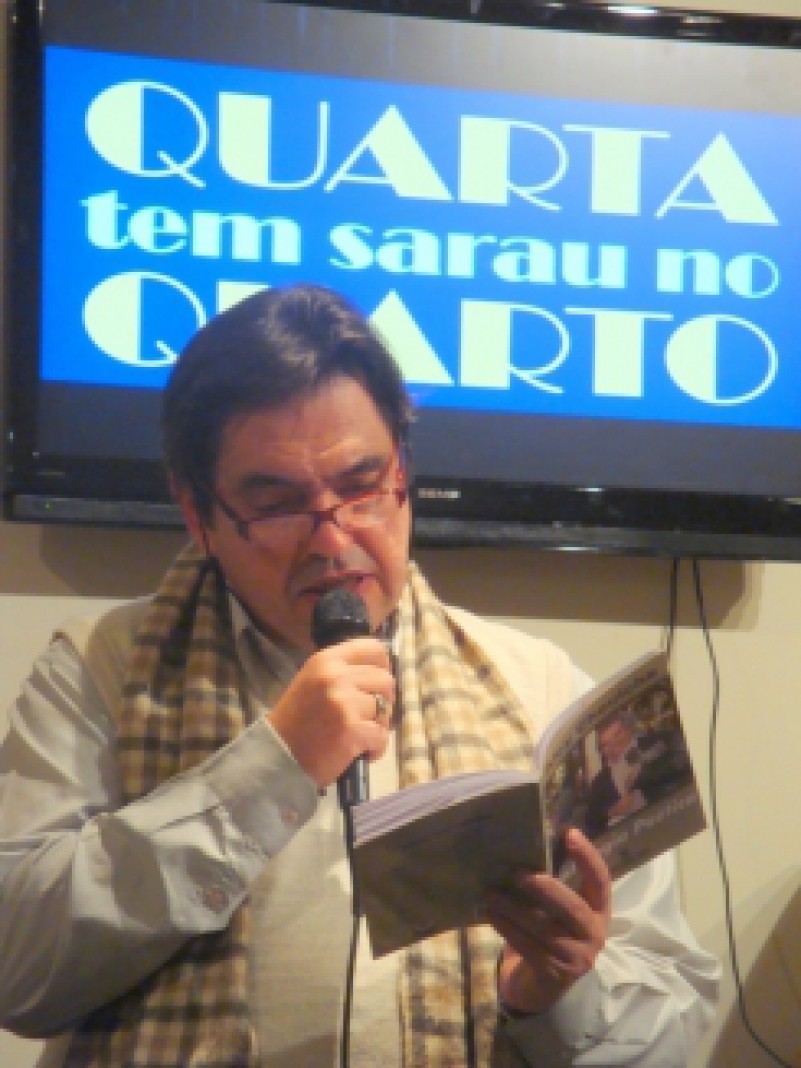 O Centro Cultural CEEE Erico Verissimo (CCCEV)&nbsp;promove no dia 27 de julho, &agrave;s 19h,&nbsp;o projeto Quarta tem Sarau no Quarto. Neste encontro ser&aacute; realizado o evento Meus Poemas Sou Eu Escrito 2, apresentado pelo poeta Renato de Mattos Motta, e pelos m&uacute;sicos