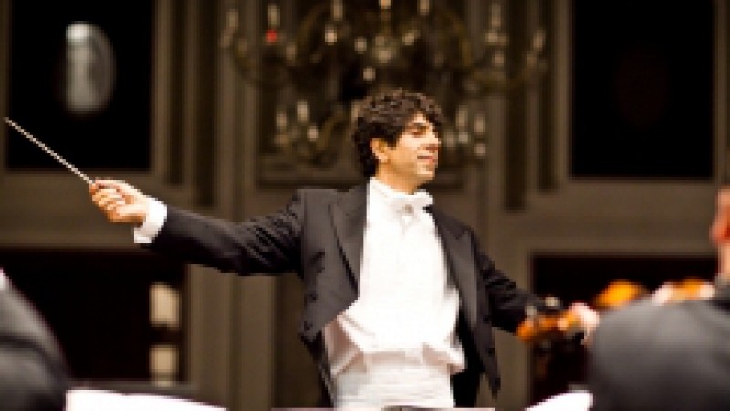 Nesta terça-feira (10), a Orquestra Sinfônica de Porto Alegre estará na Igreja Nossa Senhora das Dores (Rua Riachuelo, 630) apresentando obras de dois dos compositores mais importantes e influentes do ocidente - Wolfgang Amadeus Mozart (1756-1791) e