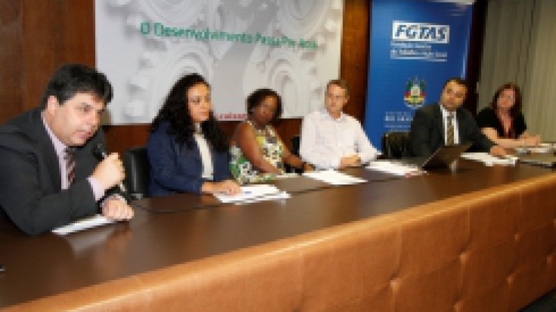 No ano de 2010, foram gerados 27 mil postos de trabalho para a população feminina, reduzindo o contingente de desempregadas, com um movimento semelhante para o segmento masculino. Conforme a Pesquisa de Emprego e Desemprego na Região Metropolitana de