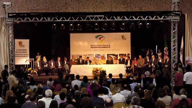 25.05.2012 Governador Tarso Genro durante Encontros para o Desenvolvimento na cidade de Cruz Alta