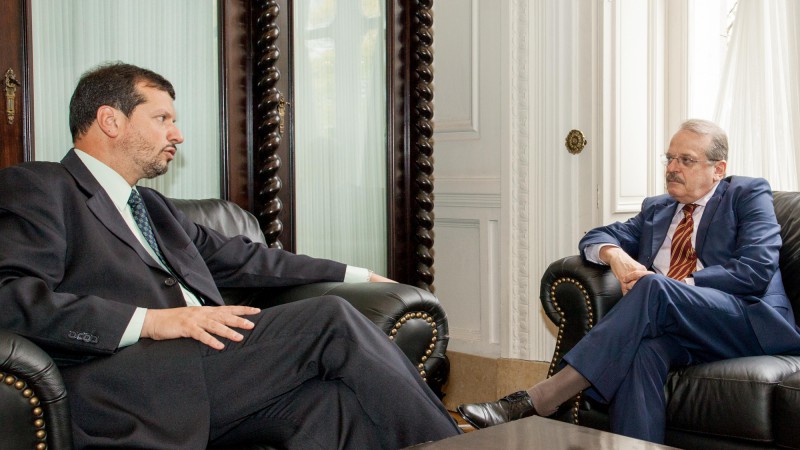 09.10.2012 Governador Tarso Genro durante Reuni&atilde;o com Deputado Alexandre Lindenmeyer no Pal&aacute;cio Piratini