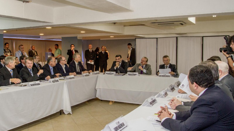 21.11.12 Governador Tarso Genro participa da Segunda Reunião Ordinária do Pleno do Conselho Deliberativo Metropolitano