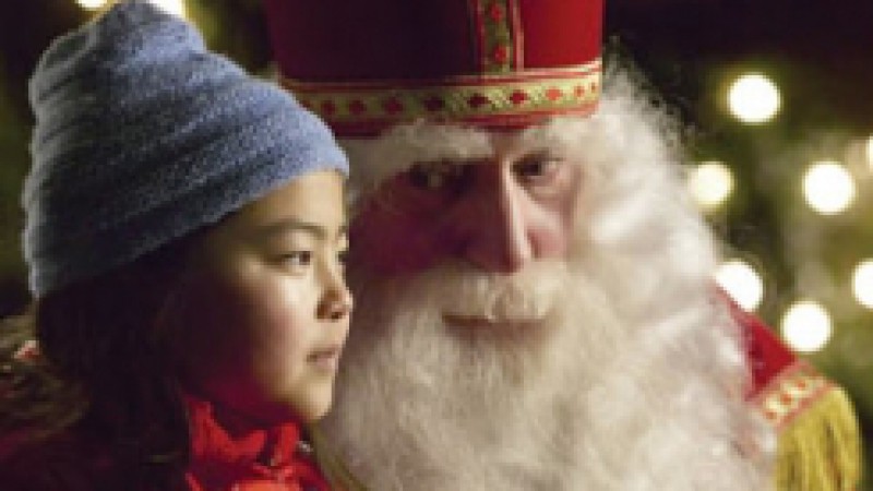 Para celebrar o natal com a criançada, a TVE exibe o filme Um Presente Para Winky, produção holandesa que conta a história de Winky Wong, uma menina chinesa que, junto com sua mãe, acaba de se mudar para uma cidadezinha no litoral da Holanda, onde seu