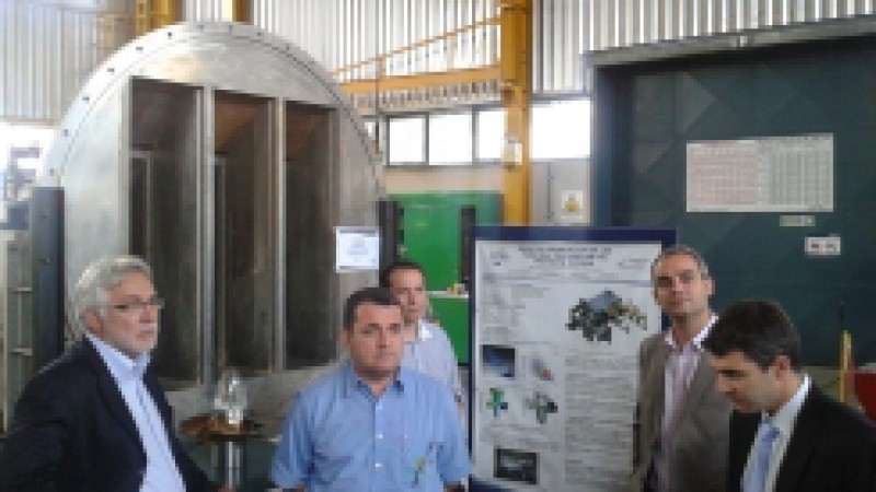 A empresa IMPSA, com sede em Mendoza, Argentina, reafirmou a decisão de investir no Rio Grande do Sul, onde irá construir uma unidade de fabricação de aerogeradores. A informação é do governador em exercício, Beto Grill, que retornou nesse domingo