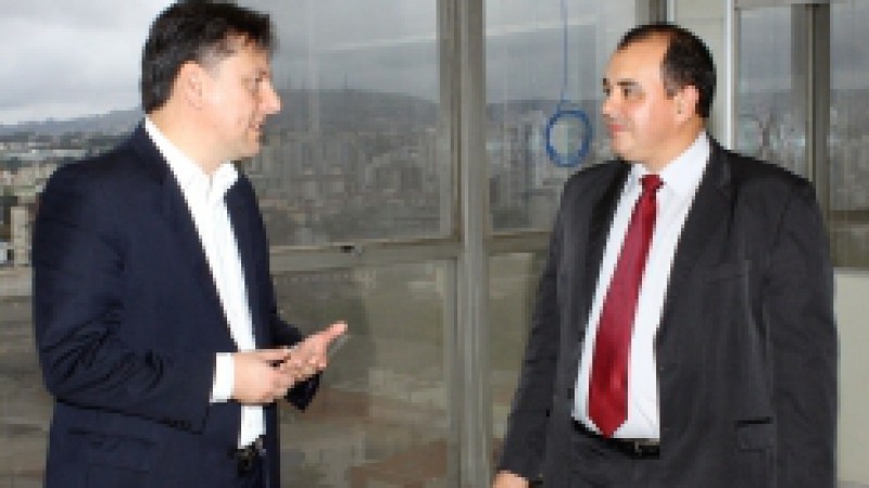 O secretário chefe da Casa Civil, Carlos Pestana, reuniu-se nesta quarta-feira (12), em Porto Alegre, com o presidente do Instituto de Previdência do Estado (IPE), para conhecer o espaço que abrigará a Comissão da Verdade. O órgão, que pretende examinar