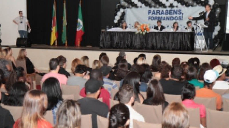 A busca pela qualificação profissional já levou 50.002 gaúchos a realizarem suas pré-matrículas nos cursos oferecidos pelo Programa Nacional de Acesso ao Ensino Técnico e Emprego (Pronatec-Brasil Sem Miséria) no Estado. Os dados da Secretaria do Trabalho