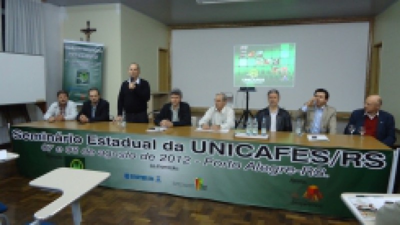 O secretário de Desenvolvimento Rural, Pesca e Cooperativismo (SDR), Ivar Pavan, participou, nesta terça-feira (7), do Encontro Estadual da União das Cooperativas da Agricultura Familiar e Economia Solidária do Rio Grande do Sul (Unicafes/RS). O evento,