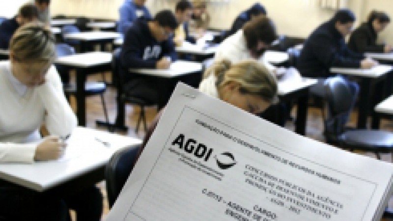 A Fundação para o Desenvolvimento de Recursos Humanos (FDRH) realizou, na manhã deste domingo (13), na Faculdade Porto Alegrense (Fapa), a aplicação das provas do concurso público da Agência Gaúcha de Desenvolvimento e Promoção do Investimento (AGDI).
