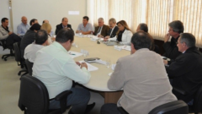 A Secretaria de Desenvolvimento Rural, Pesca e Cooperativismo (SDR) libera, a partir de sexta-feira (27), o acesso dos agricultores familiares ao Programa de Sementes Troca-Troca safra 2012/2013. As entidades cadastradas junto ao Fundo Estadual de Apoio