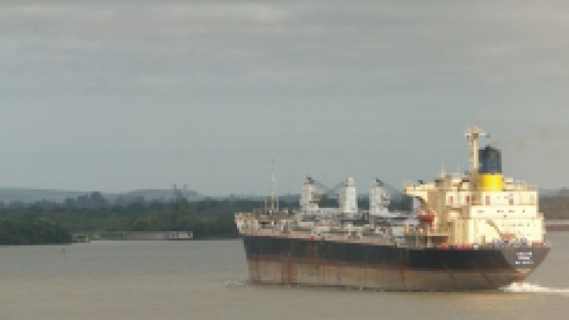 O navio mercante Callio, de bandeira do Chipre, que atracou no Porto de Porto Alegre no começo desta semana, segue nesta sexta-feira (23) para a cidade de San Lorenzo, na Argentina. A embarcação chegou à Capital gaúcha com 9 mil tonadas de sal,