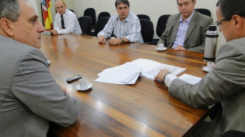 O&nbsp;secret&aacute;rio de Infraestrutura e Log&iacute;stica do RS (Seinfra),&nbsp;Beto Albuquerque, garantiu, em audi&ecirc;ncia na ter&ccedil;a-feira (06), com investidores da iniciativa privada, o interesse do governo ga&uacute;cho em realizar Parcerias P&uacute;blico-Privadas para uma nova modelagem