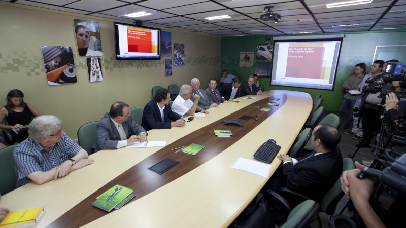 16.01.13: Apresentado estudo de viabilidade econômico de novo aeroporto na Região Metropolitana.