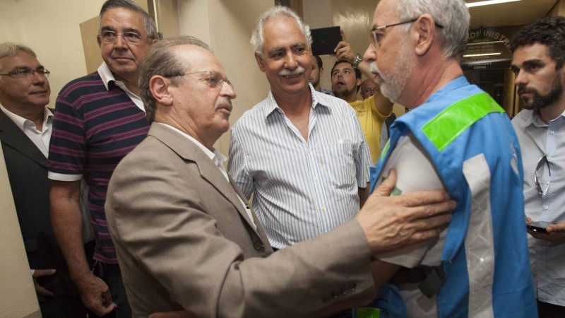 28.01.2013 - Governador Tarso Genro visita hospital de caridade da Santa Maria.