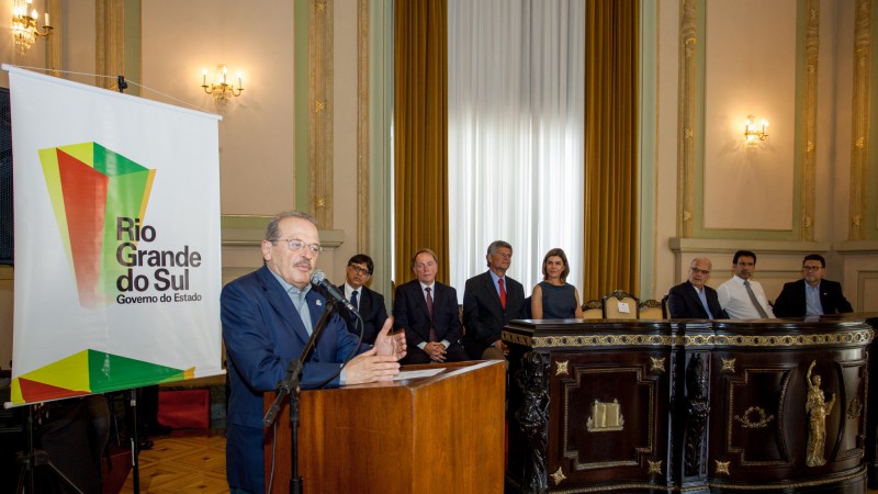 06.02.2013 Governador Tarso Genro durante ato de anúncio de ampliação de Investimentos da Empresa Innova S/A no Estado