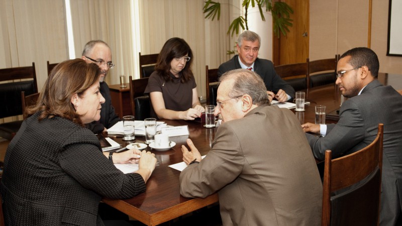 26.02.13 Governador Tarso Genro durante audiência com a Ministra do Planejamento, Orçamento e Gestão, Miriam Belchior
