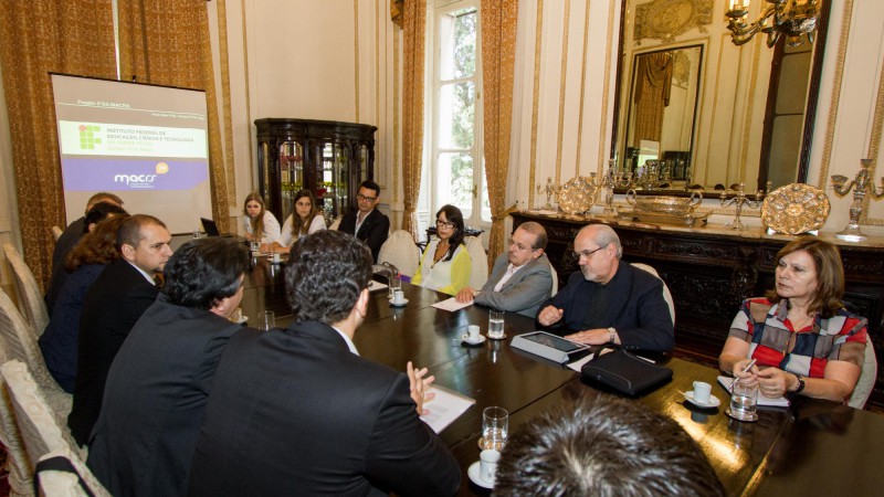 14.03.2013 Governador Tarso Genro duarante reunião sobre as Sede do Museu de Arte Contemporânea, no Centro Cultural do IFRS