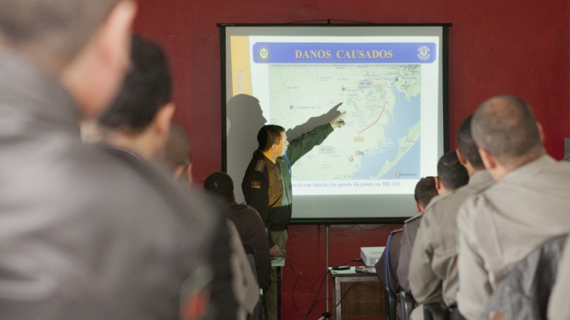 23.05.13: Palestra encerra processo de formação dos servidores da Casa Militar.