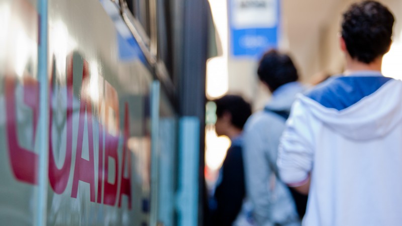 28.06.13: Governo anuncia passe livre para estudantes do transporte intermunicipal.
