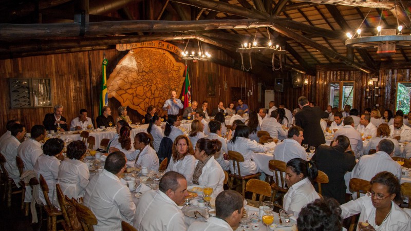01.11.13 Governador Tarso Genro durante café da manhã com Médicos Internacionalistas