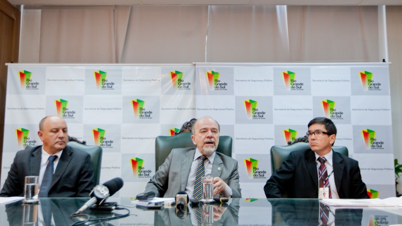 22.11.13: Governo apresenta balanço dos seis meses do programa de monitoramento eletrônico.