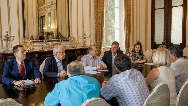 23.12.13 Governador Tarso Genro durante reuni&atilde;o com Prefeitos da Regi&atilde;o Carbon&iacute;fera
